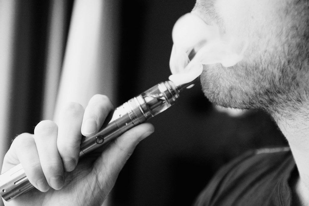 Puff lumineuse sans nicotine